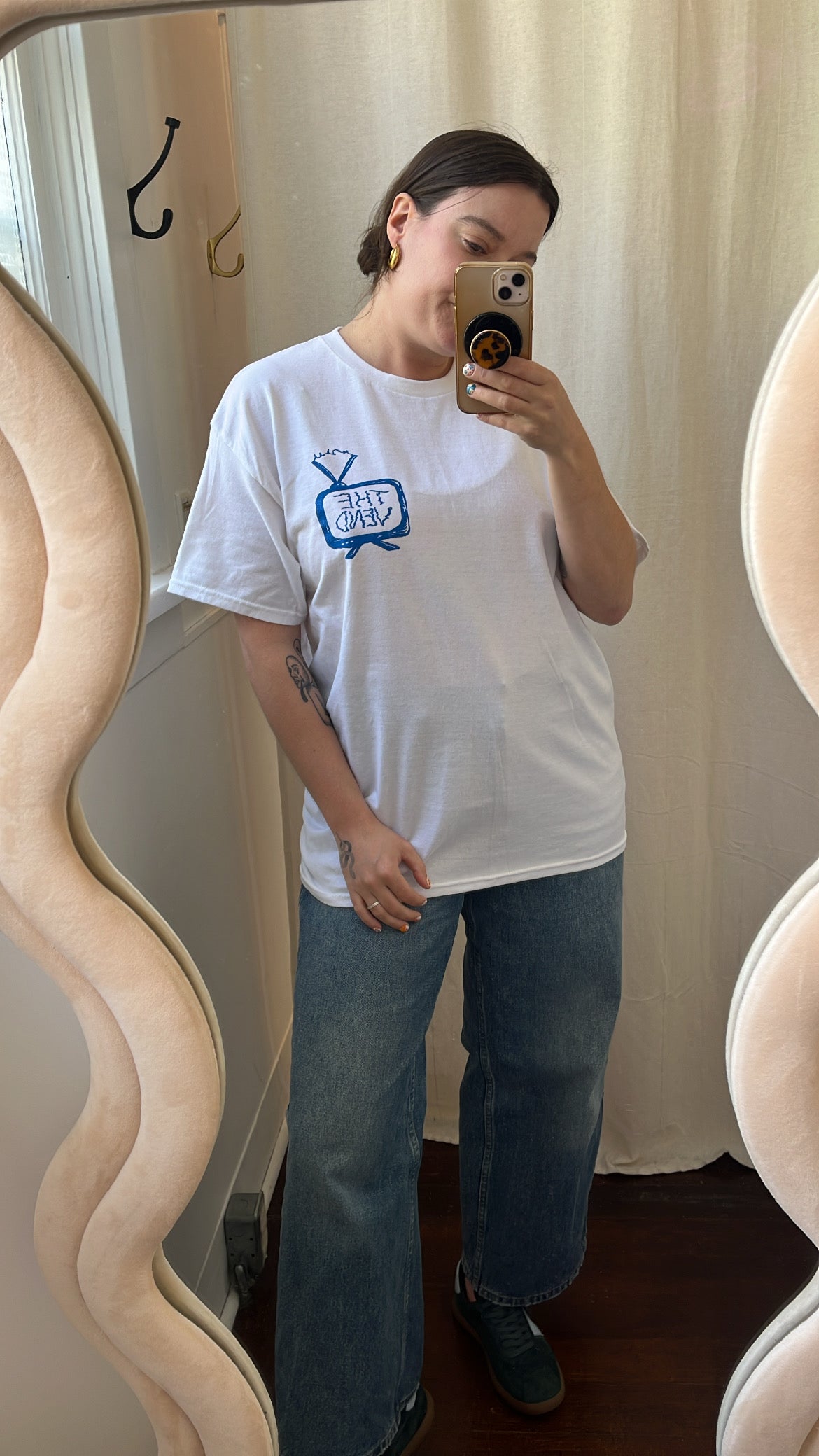 VEND MERCH