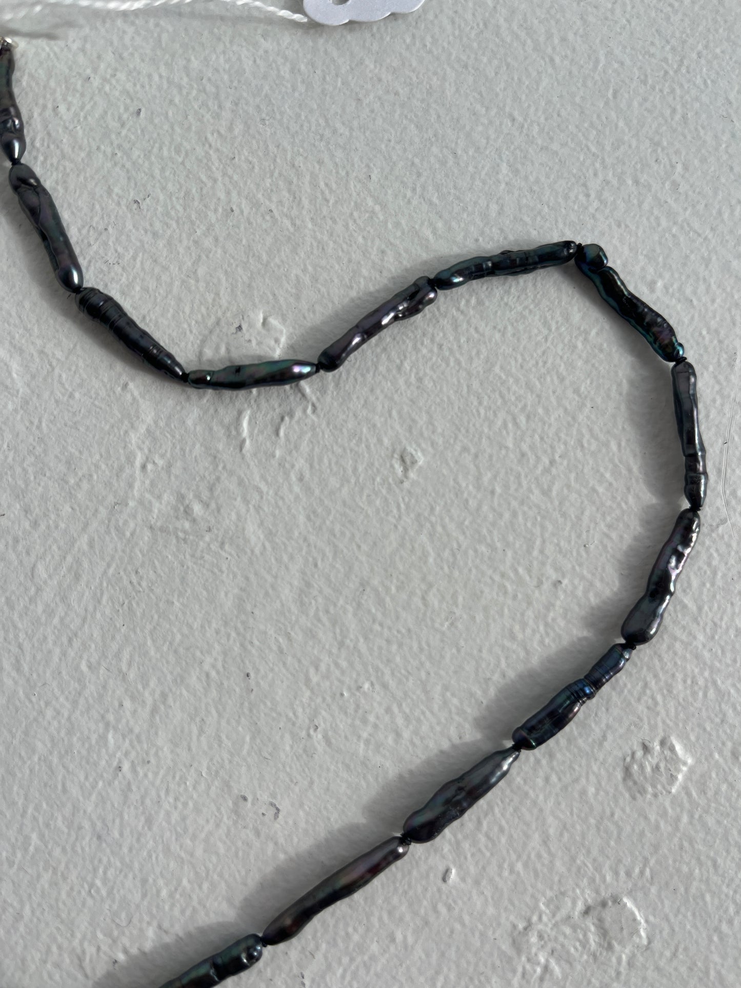 SOPHIE STRINGS PEARLS - THE STICKS BLACK FRESHWATER 18"