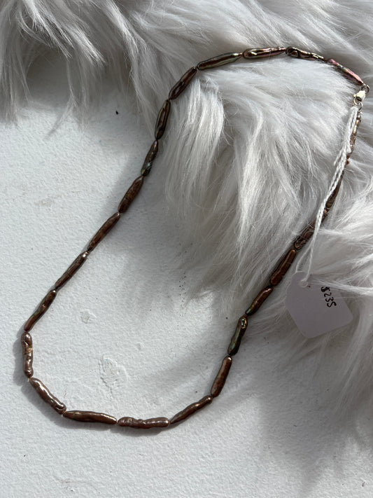 SOPHIE STRINGS PEARLS - THE STICKS BRONZE FRESHWATER 18"